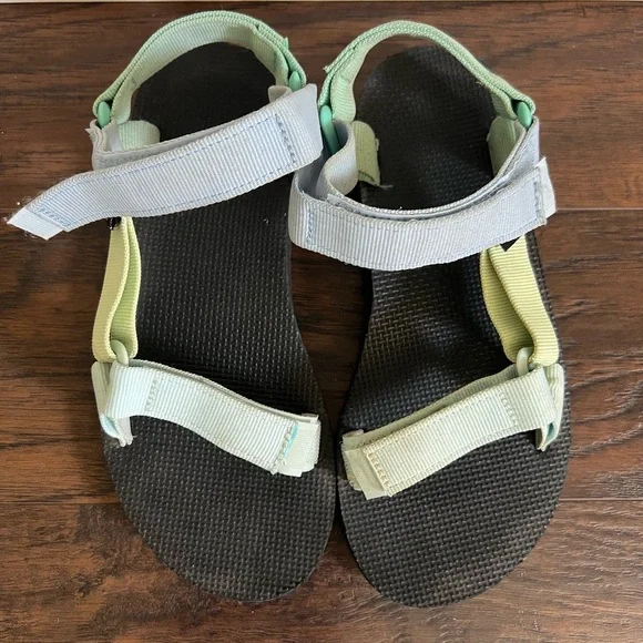 Teva sandals - Picture 2 of 7